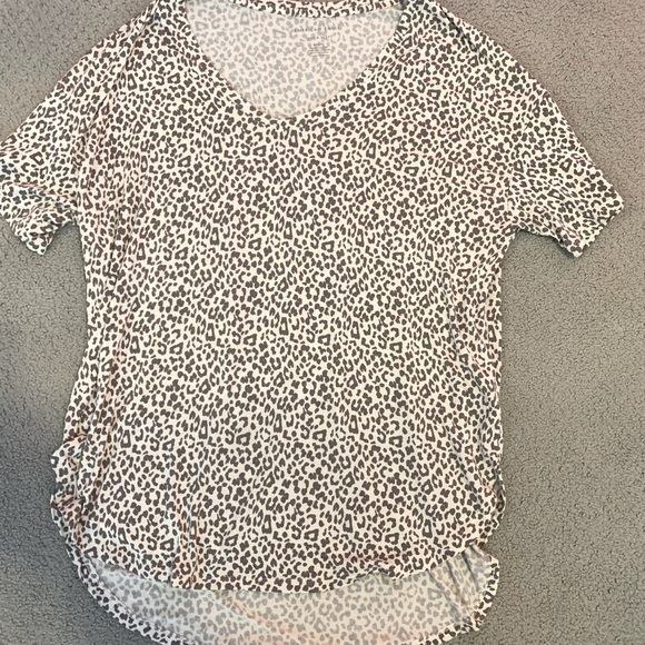 American Eagle Tops Bundle - Picture 1 of 6